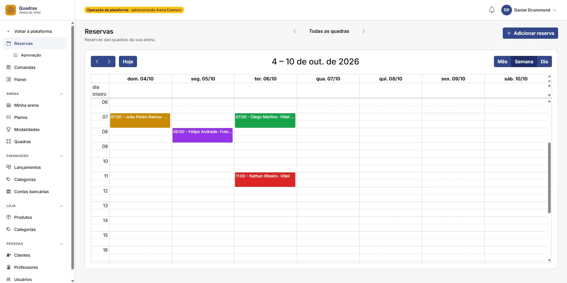 Agenda semanal de reservas das quadras com horários e reservas coloridas